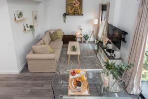 A seating area at Duplex Buddha Málaga Centro