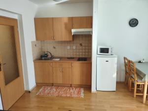 Nhà bếp/bếp nhỏ tại Apartmán LUCKA