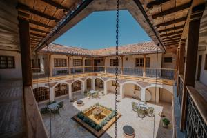 an overhead view of the courtyard of a house at Hotel La Corada in Villa de Leyva