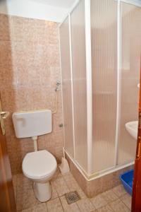 Koupelna v ubytování Apartments Lonić