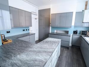 Η κουζίνα ή μικρή κουζίνα στο Caxton House