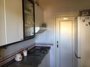 Η κουζίνα ή μικρή κουζίνα στο Vila Lusa Marina +22 φωτογραφίες