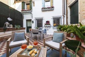 Đồ ăn tại/gần căn hộ