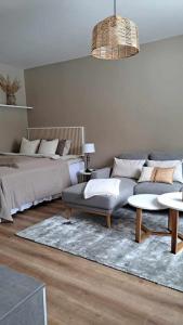 Ένα ή περισσότερα κρεβάτια σε δωμάτιο στο Kaunis yksiö lähellä keskustaa