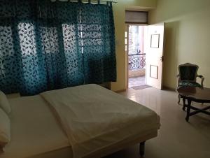 Postel nebo postele na pokoji v ubytování Hotel Airlines