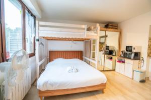 Køkken eller tekøkken på CABANA & Les pieds dans l'eau