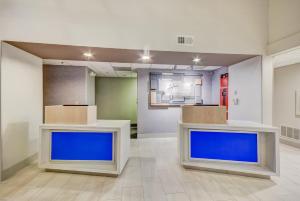 Лобби или стойка регистрации в Holiday Inn Express & Suites Greenville Airport i85 by IHG
