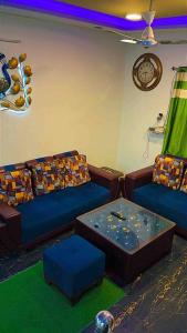 O zonă de relaxare la Independent Villa in Noida Fully Furnished