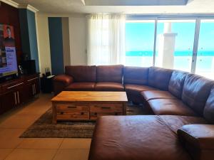 Santorini A-Block Penthouse的休息区