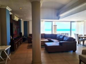 Santorini A-Block Penthouse的休息区