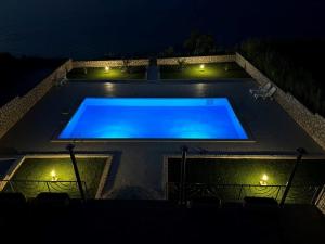 Bazén v ubytovaní Pool Apartment Galeb alebo v jeho blízkosti