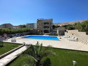 Bazén v ubytovaní Pool Apartment Galeb alebo v jeho blízkosti