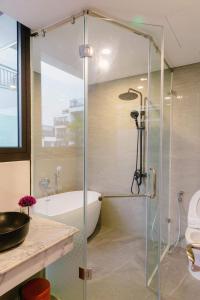 Koupelna v ubytování MelBean villas - Flamingo Đại Lải - room