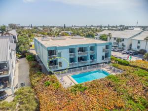 Hồ bơi trong/gần Seaside Beach House 105