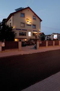 Budova, kde se bed and breakfast nachází