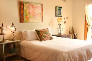 Ένα ή περισσότερα κρεβάτια σε δωμάτιο στο Olival House +60 φωτογραφίες