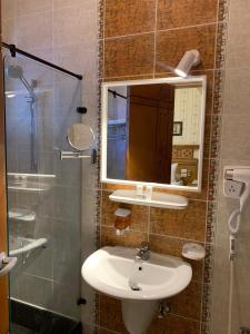A bathroom at Teba Hotel Ras Elbar