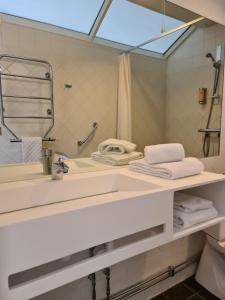 Koupelna v ubytování Hamnhotellet Kronan