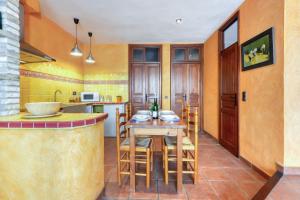 A kitchen or kitchenette at Casa Puig Rom 45 Roses - Immo Barneda