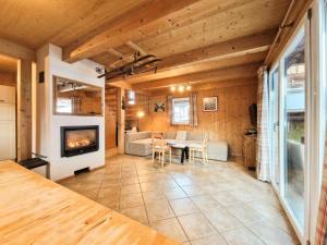 Kuchyňa alebo kuchynka v ubytovaní Woody Park Chalet 14 + 20 fotografií