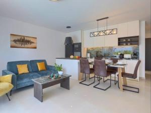 Køkken eller tekøkken på Villa Esmeralda II by SeeAdria Agency