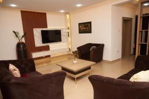 TV/trung tâm giải trí tại 1118 Serenity Residence