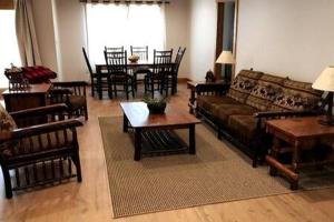 Posezení v ubytování Daggett Lodge