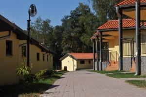 Budova, v ktorej sa dovolenkový park nachádza