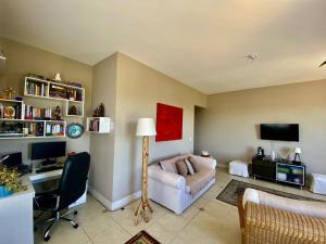 Μια τηλεόραση ή/και κέντρο ψυχαγωγίας στο Não está disponível