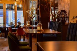 Posezení v ubytování Hotel Grand Cafe Deight