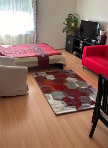 Postel nebo postele na pokoji v ubytování Cozy Apartment in District 8