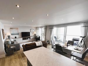 TV a/nebo společenská místnost v ubytování 25 Breakwaters - Pet friendly
