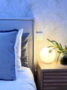 Ένα ή περισσότερα κρεβάτια σε δωμάτιο στο Residencias Bernabéu