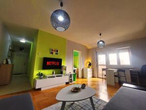 Ruang duduk di XO Apartman