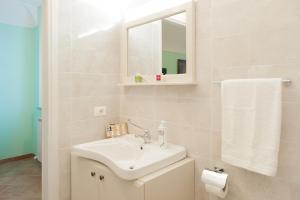 Bagno di Agriturismo Le Tre Rose - Cantina Zanello
