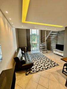 TV o dispositivi per l'intrattenimento presso Saint Sebastian Flat 616 - Com Hidro! até 3 pessoas, Duplex, no centro