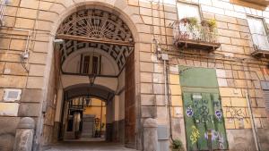 The facade or entrance of Casa Latilla