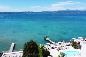 Příroda nedaleko hotelu + 33 fotografií