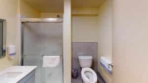 Koupelna v ubytování Auberge Jeunesse QBEDS Hostel