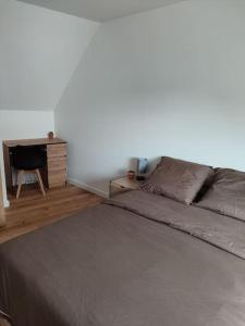 Ένα ή περισσότερα κρεβάτια σε δωμάτιο στο 70m² house entirely renovated!