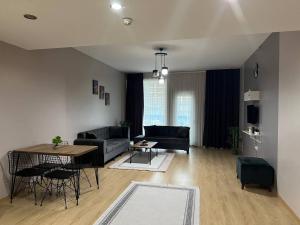 Nur Sena's House的休息区