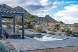 Üldine mäevaade või majutusasutusest Joshua Tree l Sunset Heights l Pool-Spa Above Park pildistatud vaade