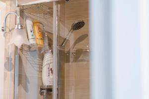 A bathroom at Gli Appartamenti della Villa