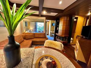 Khu vực ghế ngồi tại Studio Super Luxo Laje de Pedra MV (3019)