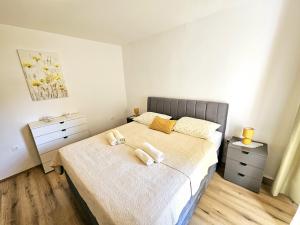 Posteľ alebo postele v izbe v ubytovaní Beachfront 5BR Home Victoria