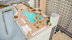 The swimming pool at or close to Laketown Wharf #319 by Nautical Properties
