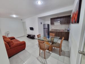 Kuhinja ili čajna kuhinja u objektu Habitacion Villas