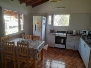 Η κουζίνα ή μικρή κουζίνα στο Ecopuelo Departamentos