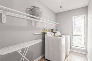 Gallery image of Renovated 3BR Retreat with Large Patio & Grill in Charlotte