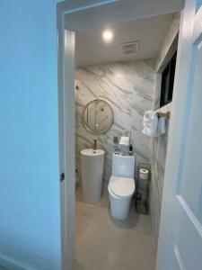 Ванная комната в Stylish home